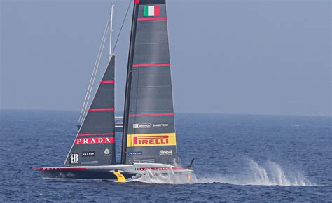 luna rossa prada oggi a che ora|prada luna rossa discontinued.